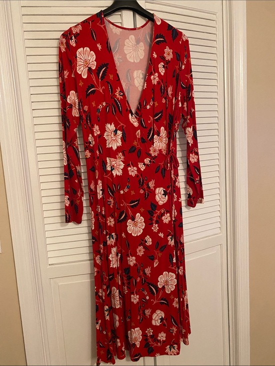 Old Navy Dresses & Skirts - Old Navy Red Floral Wrap-Style Long Sleeve Dress